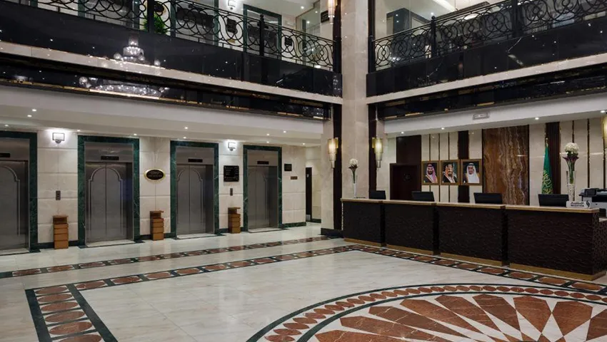 Gallery 8